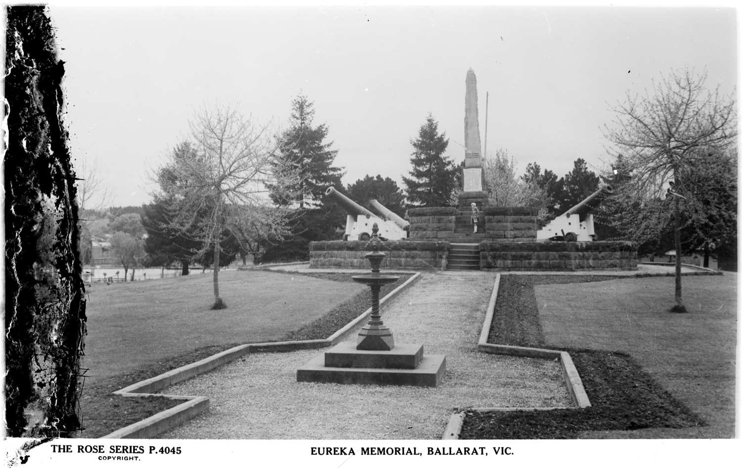 THE ROSE SERIES P.4045 - EUREKA MEMORIAL, BALLARAT, VIC - H32492:5543